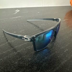 Oakley Holbrook Sunglasses - Like new